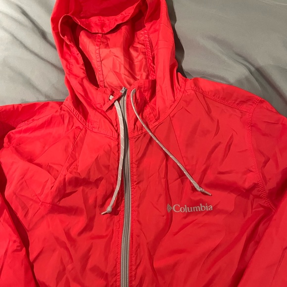 Lightweight Columbia Rain Jacket - Picture 6 of 6